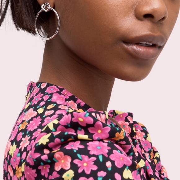 KATE SPADE • Silver Loves Me Knot Hoop Earrings - Picture 2 of 4